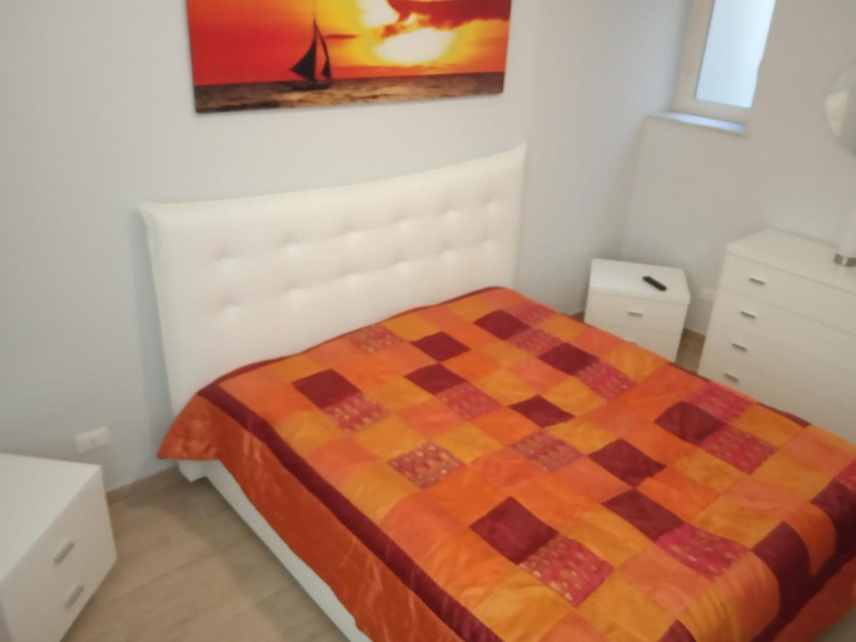 Mondello Beach Sarah House Apartment Palermo Exterior foto